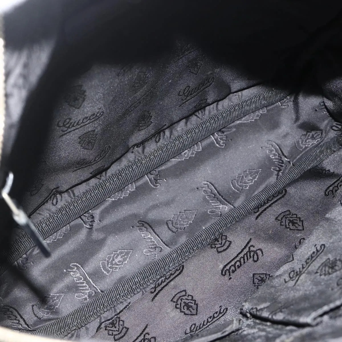 Gucci Front Zip Messenger Guccissima Leather, Black, Leather, Shoulder Bag
