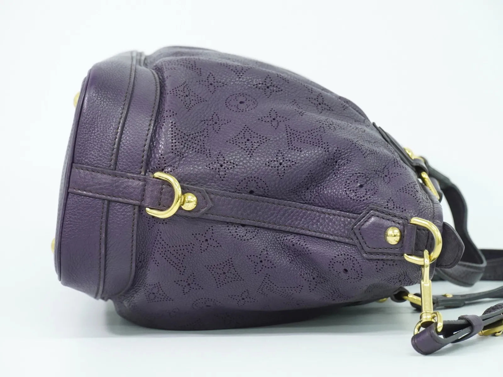 Louis Vuitton Stellar Mahina Leather, Purple, Leather, Handbag