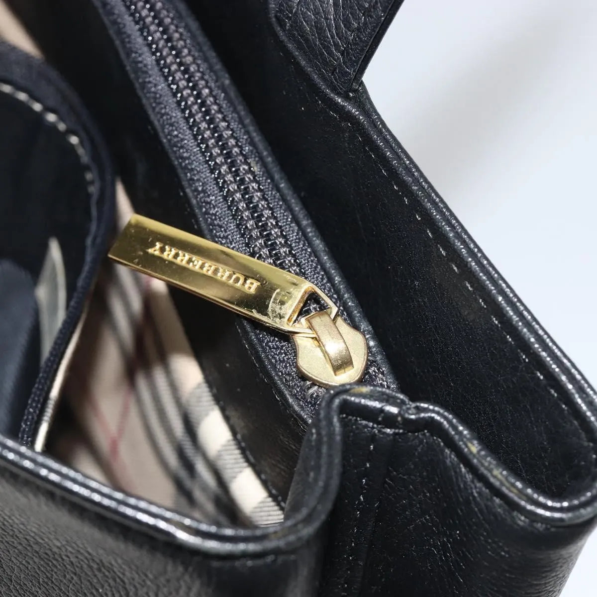 Burberry Vintage Leather, Black, Leather, Handbag
