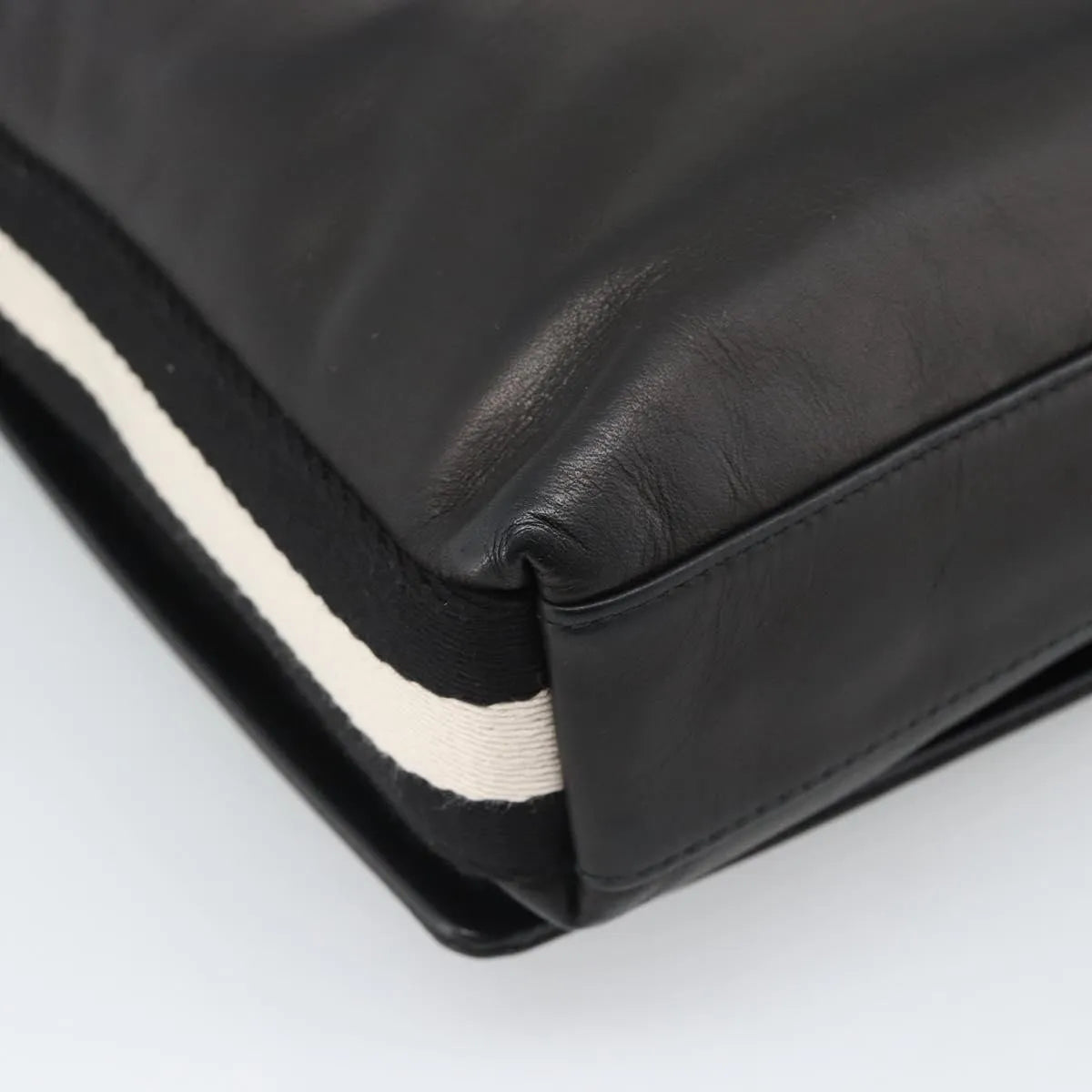 Bally Vintage Leather, Black, Leather, Shoulder Bag