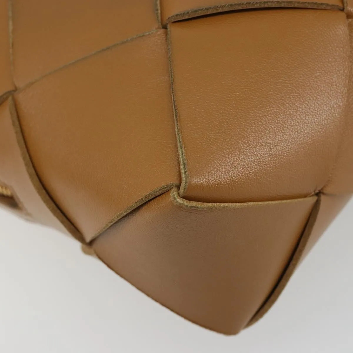 Bottega Veneta Cassette Camera Maxi Intrecciato Leather, Brown, Leather, Shoulder Bag