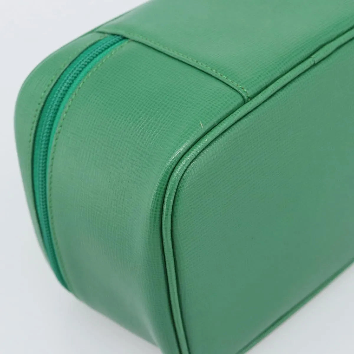 Burberry Vanity Leather, Green, Leather, Clutch