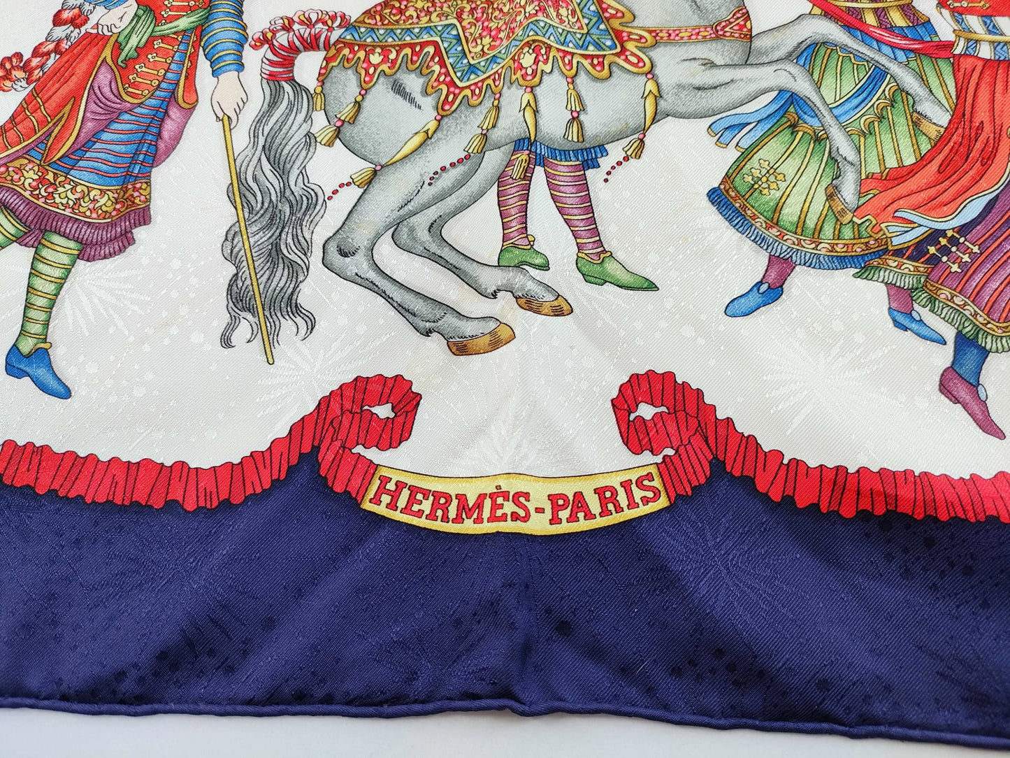 Hermes Carré 90 Silk multicolor, Multicolour, Silk, Scarf