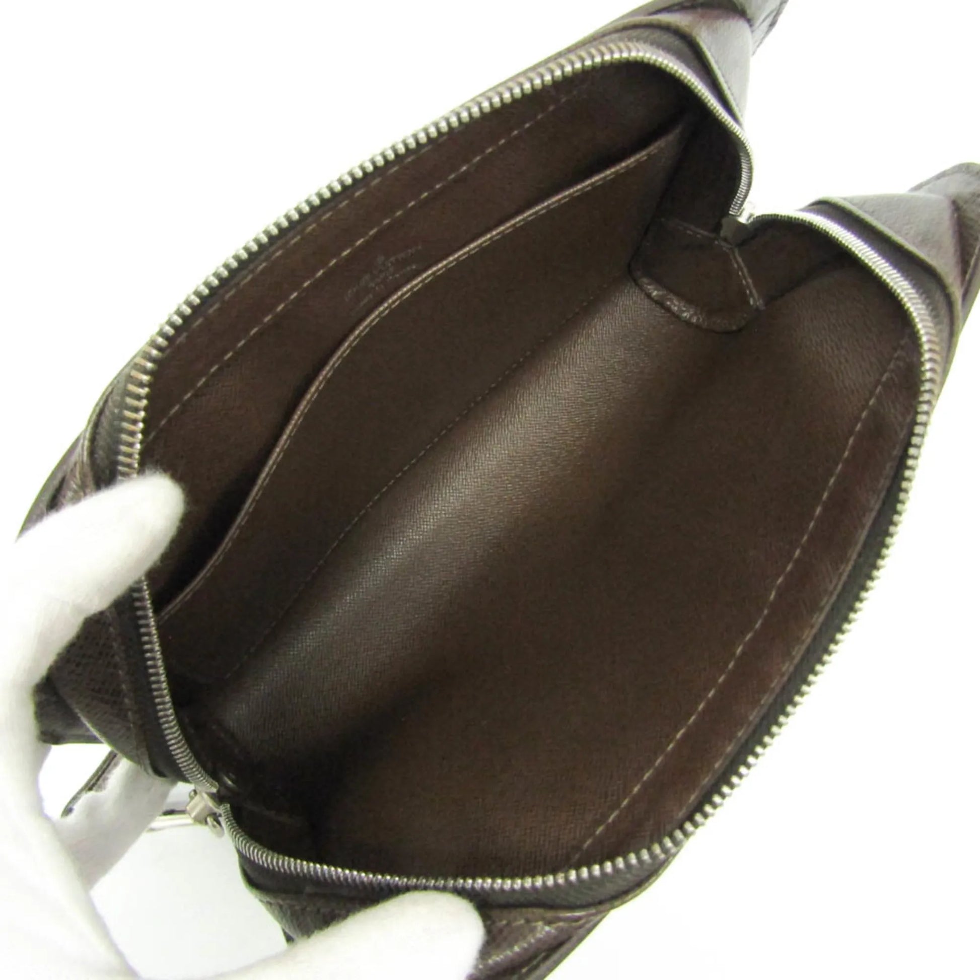 Louis Vuitton Pochette Baikal Clutch Taiga Leather, Gray, Leather, Clutch