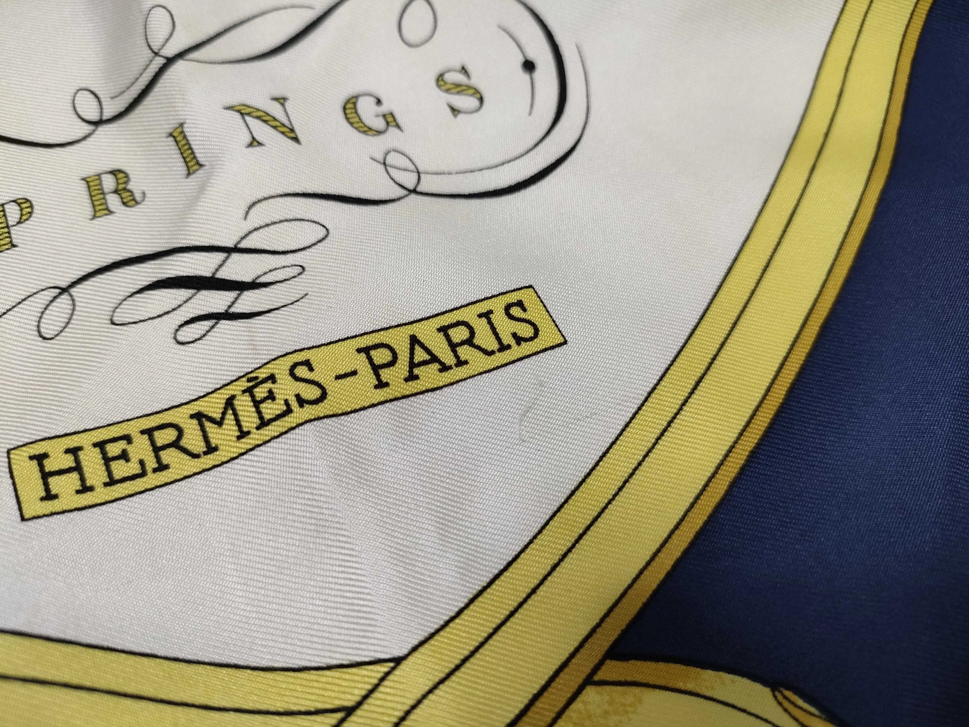 Hermes Carré 90 Silk multicolor, Multicolour, Silk, Scarf