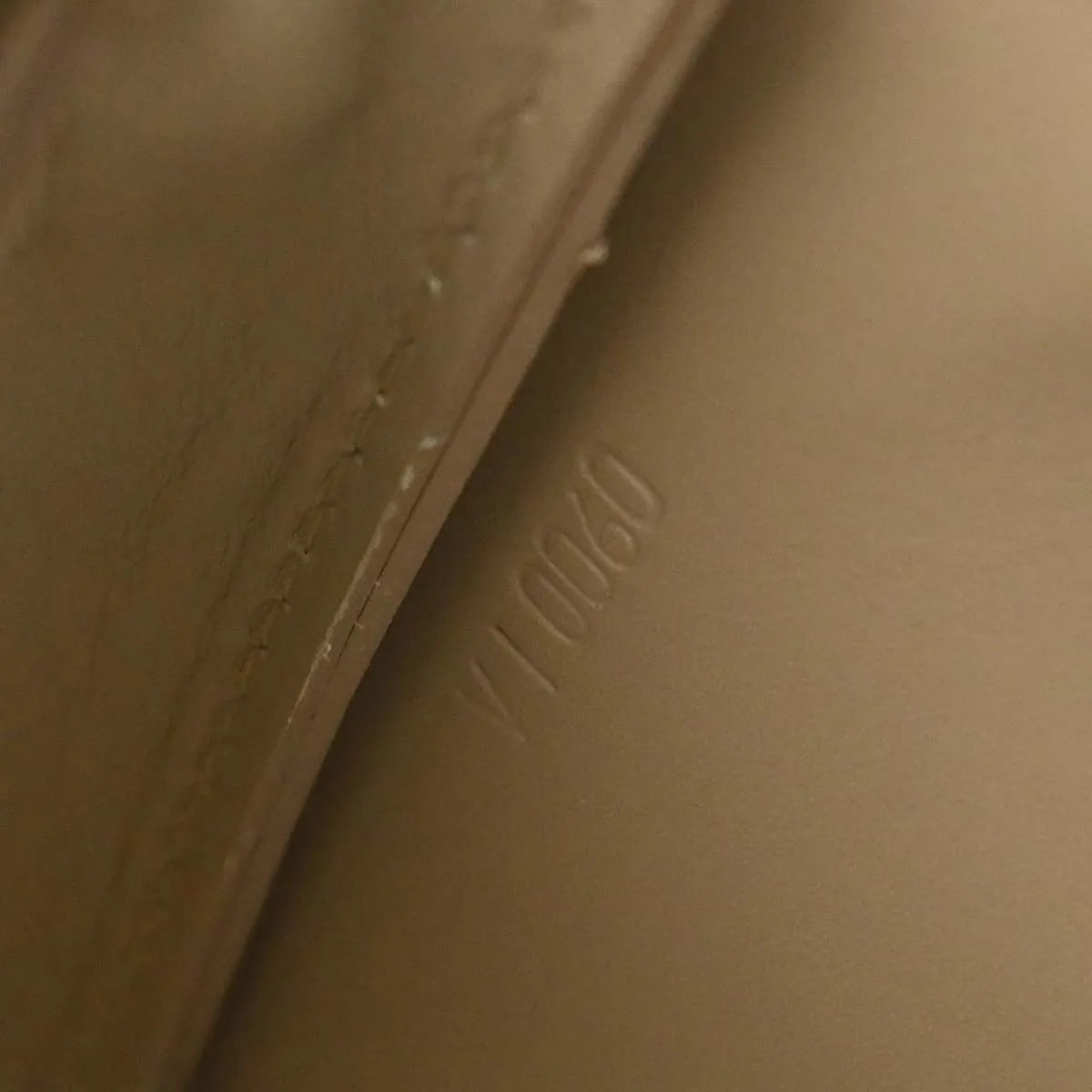 Louis Vuitton Lexington Pochette Monogram Vernis, Beige, Patent Leather, Clutch