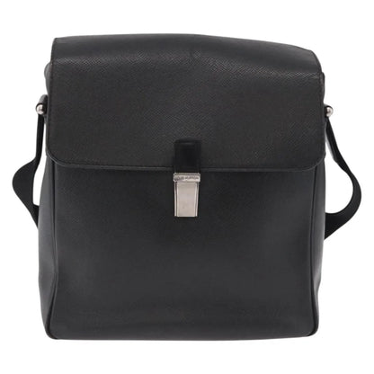 Louis Vuitton Yaranga Messenger Taiga Leather, Black, Leather, Shoulder Bag