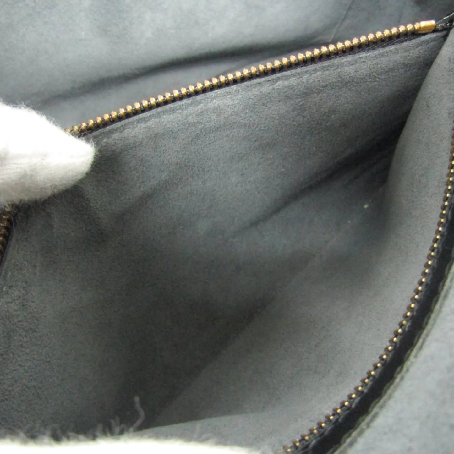 Louis Vuitton Lussac Epi Leather, Black, Leather, Shoulder Bag