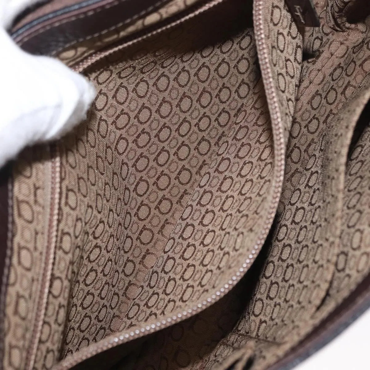 Salvatore Ferragamo Gancini Leather, Brown, Leather, Shoulder Bag