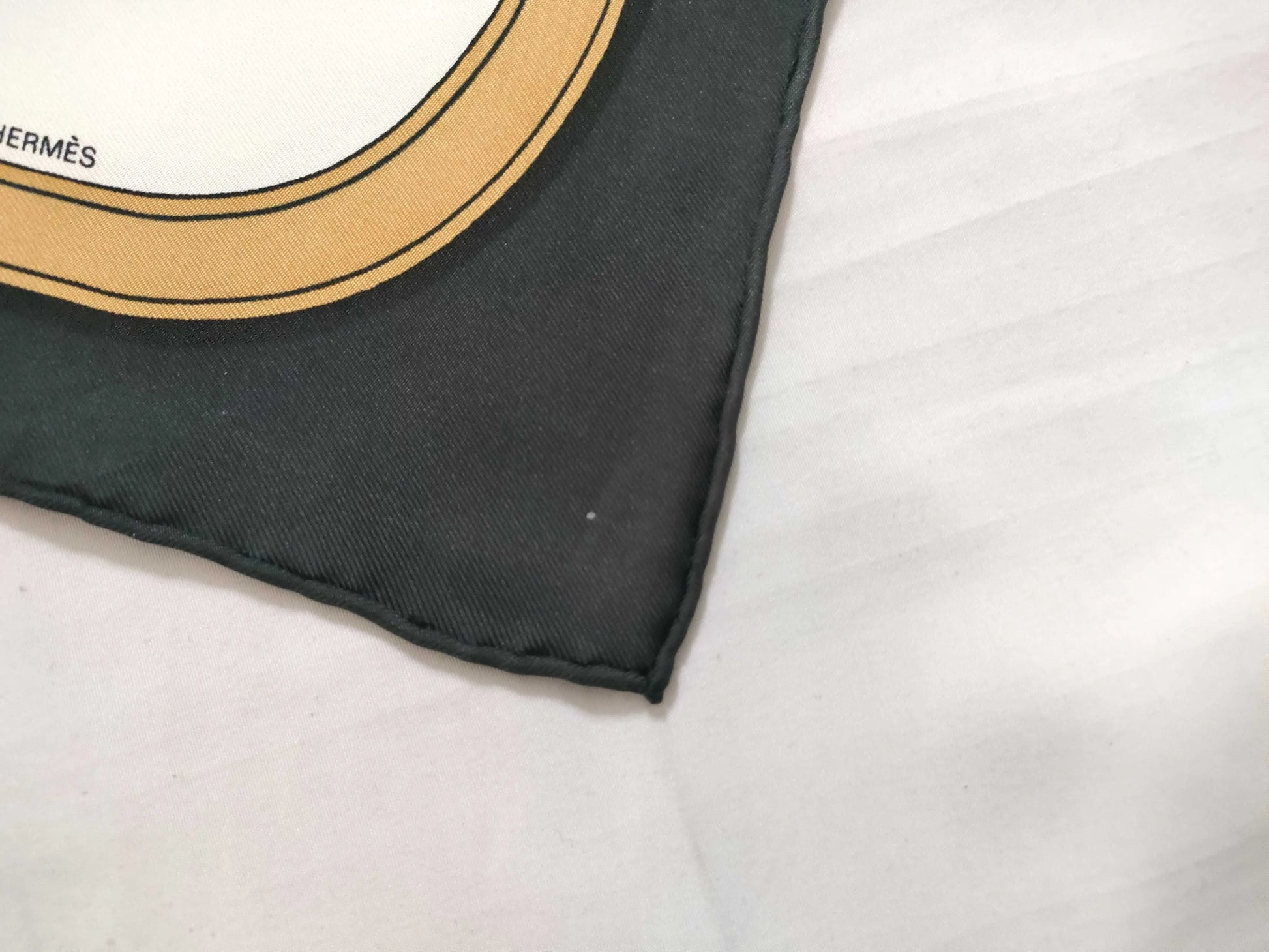 Hermes Carré 90 Silk multicolor, Multicolour, Silk, Scarf