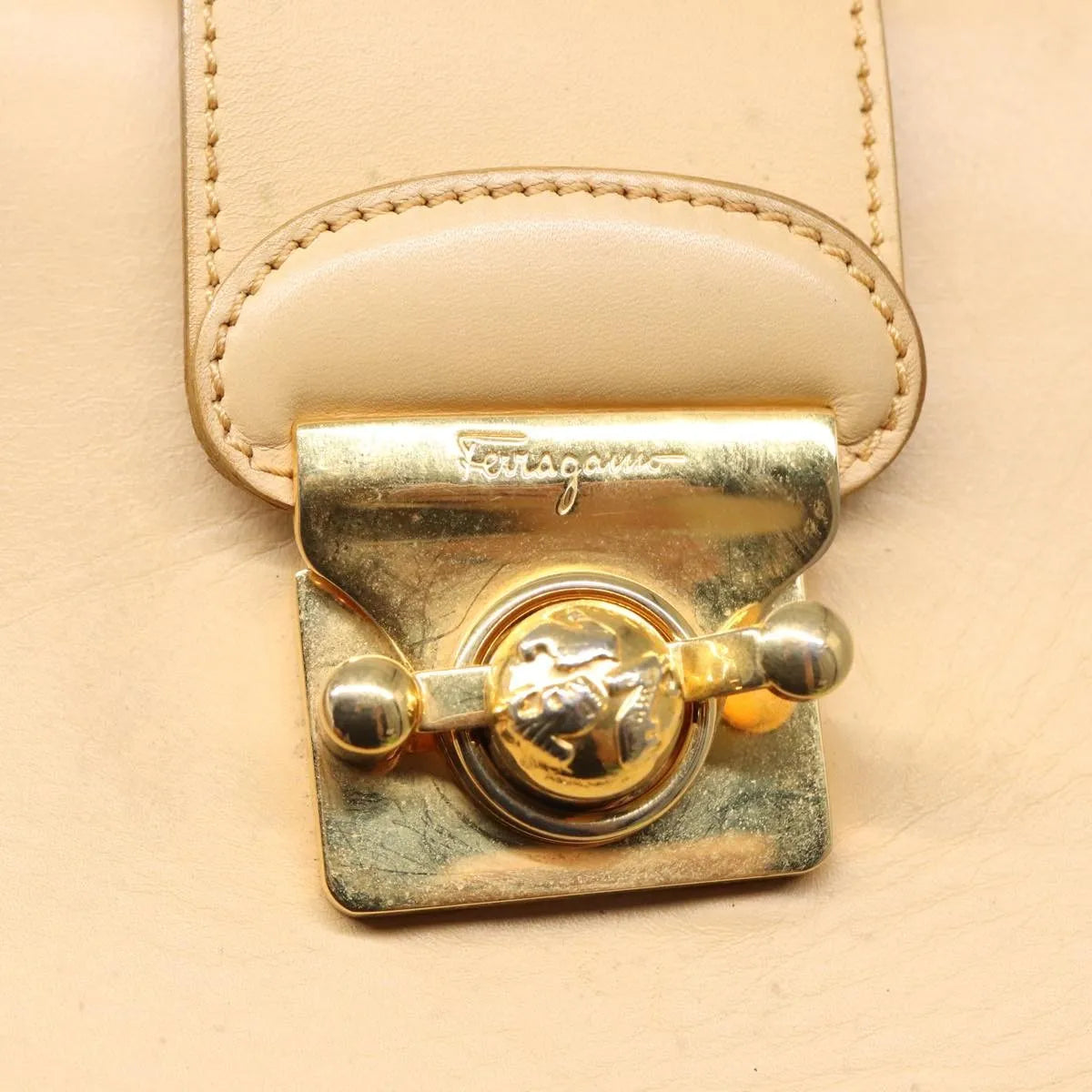 Salvatore Ferragamo Vintage Leather, Beige, Leather, Shoulder Bag