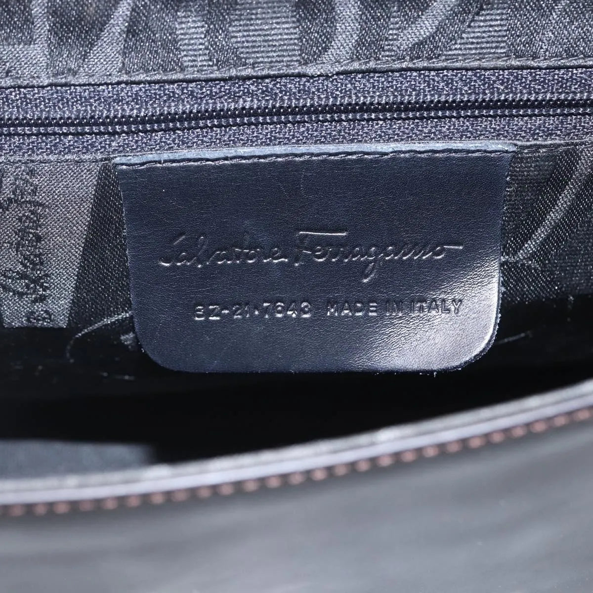 Salvatore Ferragamo Vala Leather, Black, Leather, Shoulder Bag