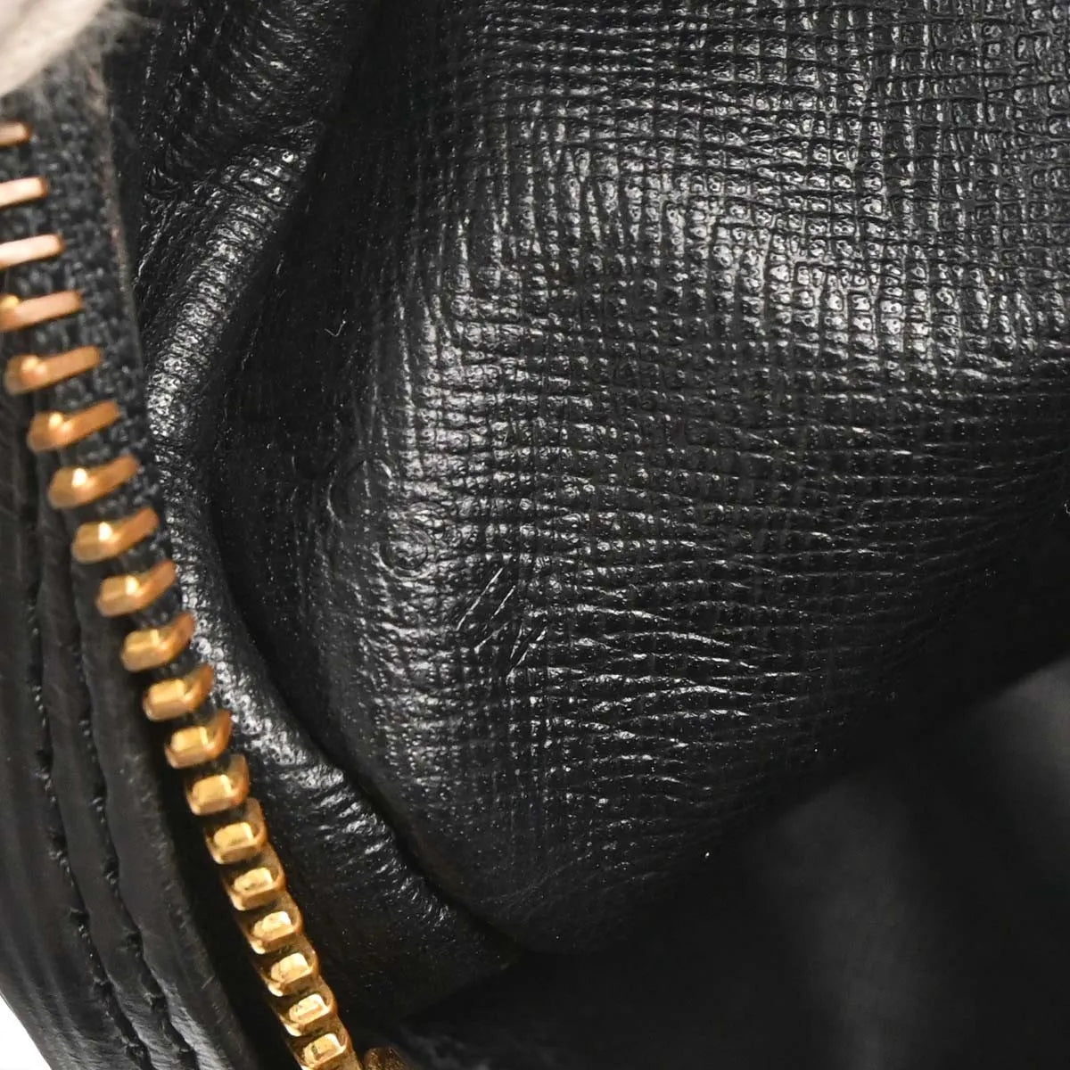 Louis Vuitton Trocadéro Epi, Black, Leather, Shoulder Bag