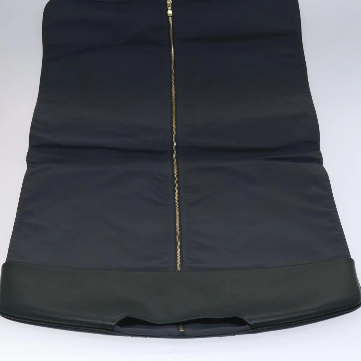 Louis Vuitton Garment Cover Taiga Leather, Other, Leather, Travel Bag