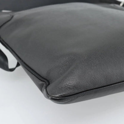Louis Vuitton Sasha Taiga Leather, Gray, Leather, Shoulder Bag