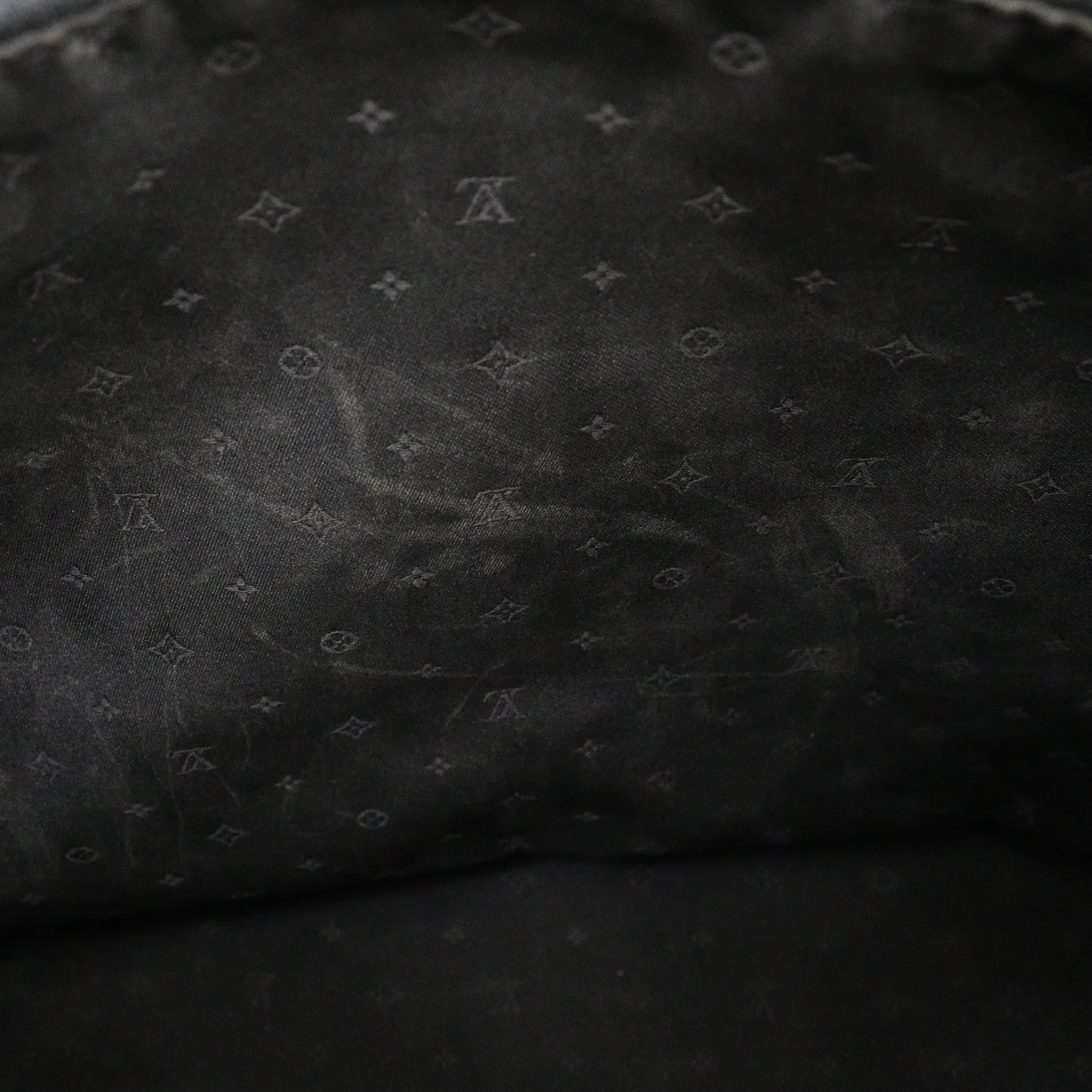 Louis Vuitton Suhali Le Fabuleux Leather, Black, Leather, Handbag