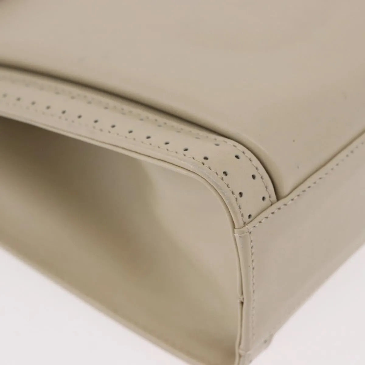 Salvatore Ferragamo Gancini Leather, Beige, Leather, Shoulder Bag