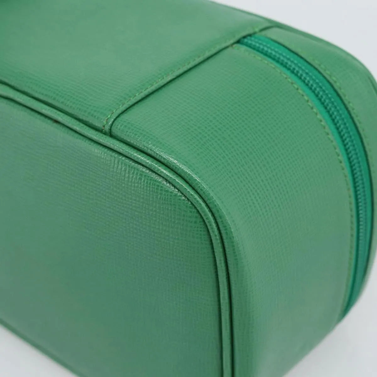 Burberry Vanity Leather, Green, Leather, Clutch