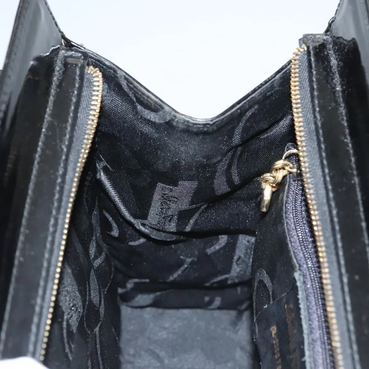 Salvatore Ferragamo Vala Patent Leather, Black, Patent Leather, Shoulder Bag