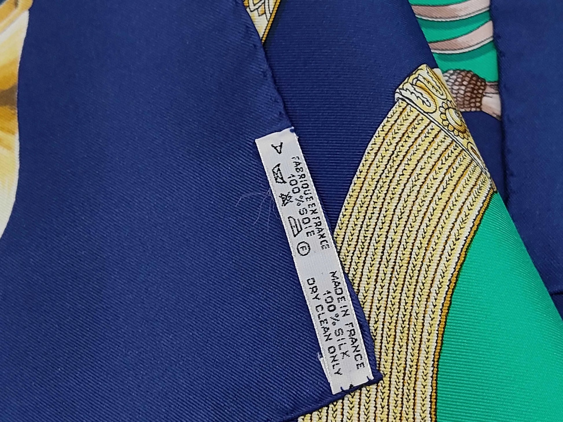 Hermes Carré 90 Silk multicolor, Multicolour, Silk, Scarf