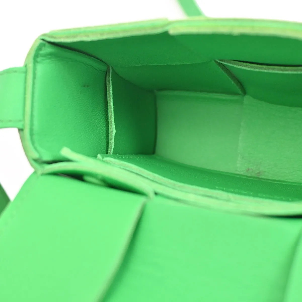 Bottega Veneta Cassette Maxi Intrecciato Leather, Green, Leather, Shoulder Bag