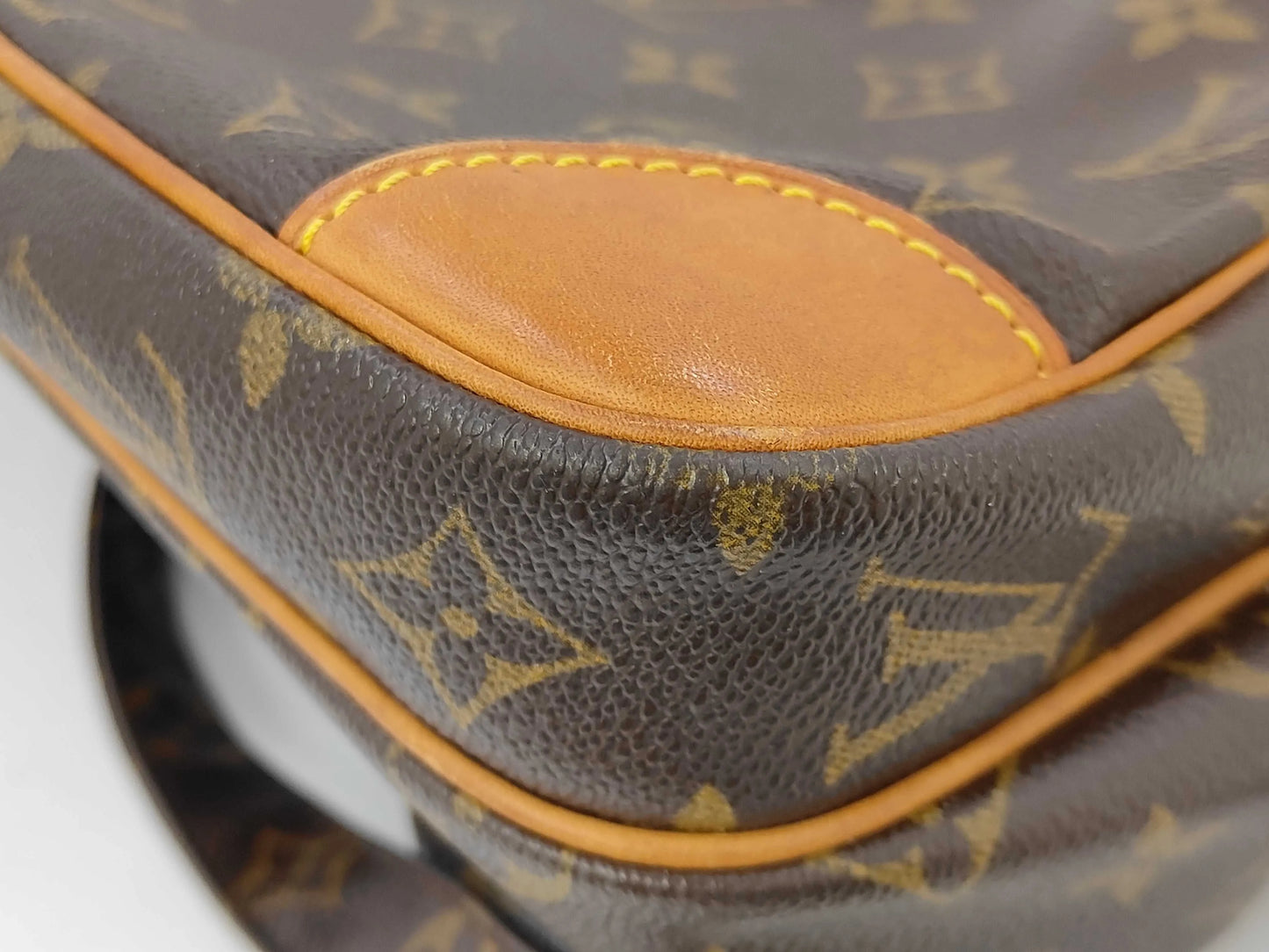 Louis Vuitton Nil Messenger Monogram Canvas, Multicolour, Canvas, Handbag