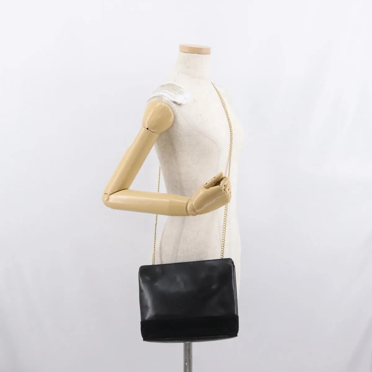 Salvatore Ferragamo Vintage Leather, Black, Leather, Shoulder Bag