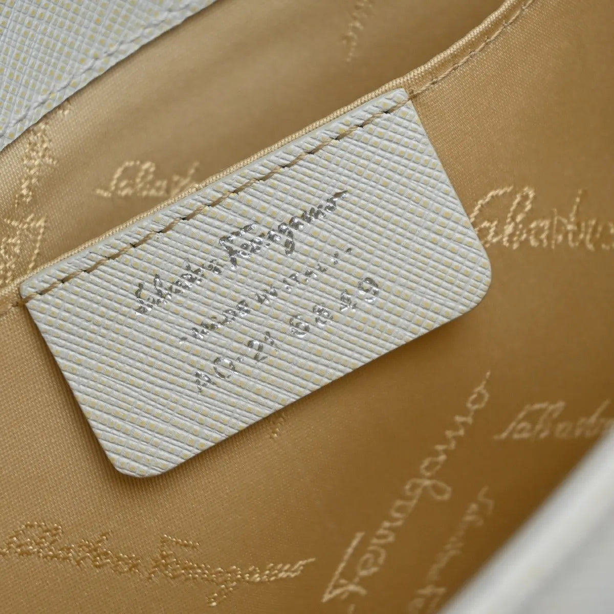 Salvatore Ferragamo Gancini Leather, White, Leather, Shoulder Bag