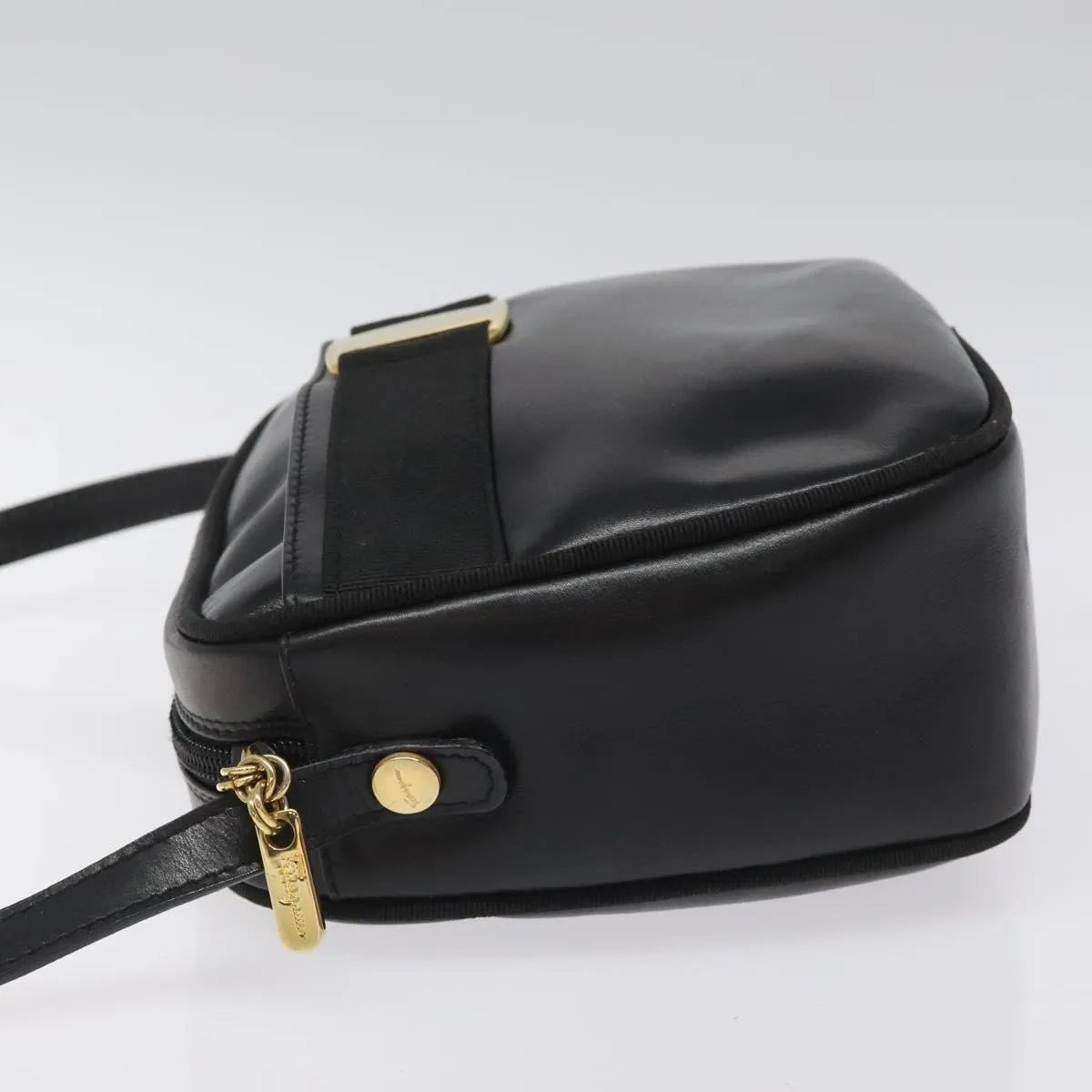 Salvatore Ferragamo Vara Bow camera Leather, Black, Leather, Shoulder Bag