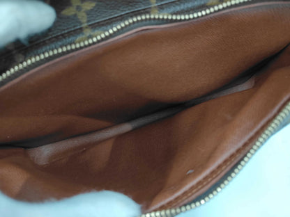 Louis Vuitton Nil Messenger Monogram Canvas, Multicolour, Canvas, Handbag