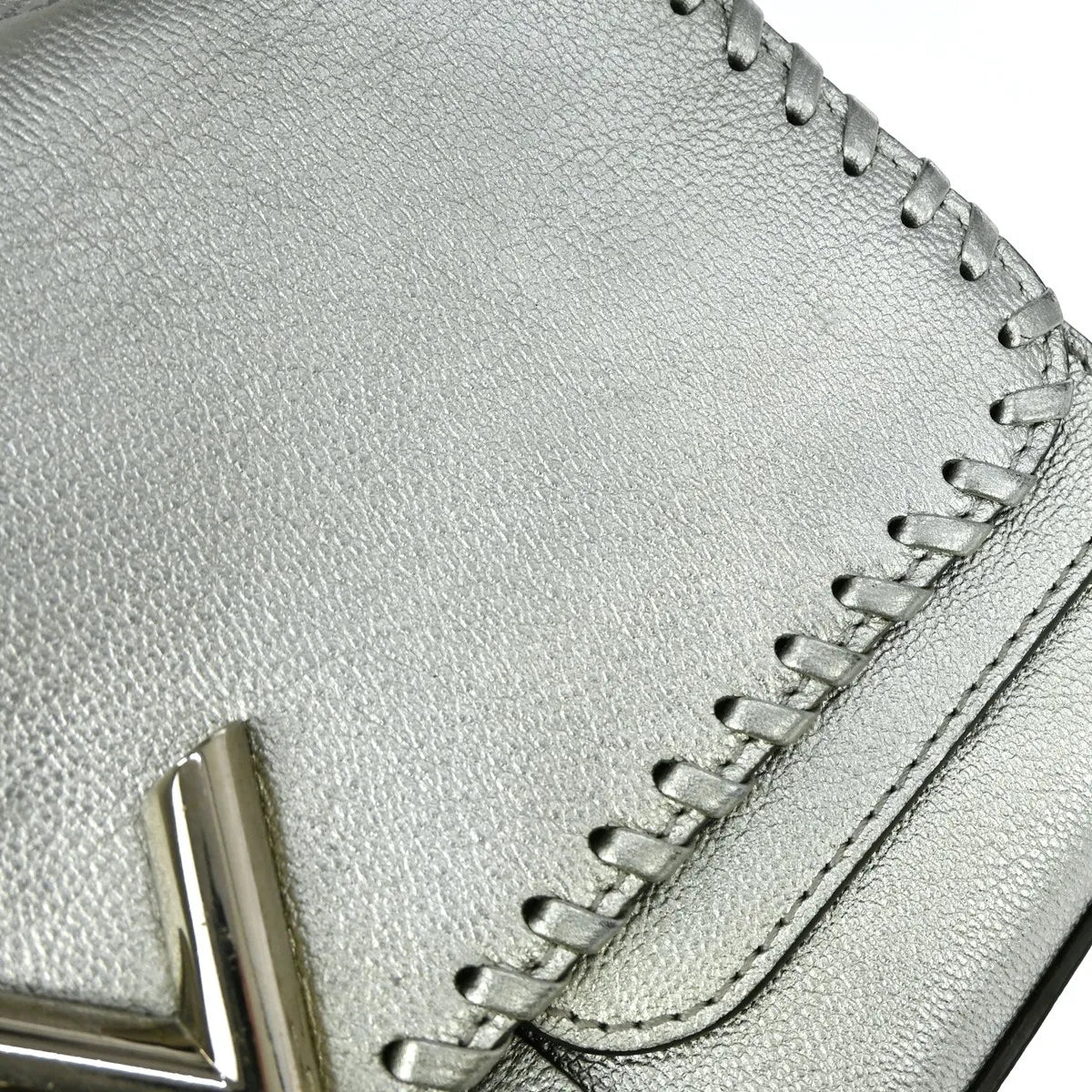 Louis Vuitton Very Chain Monogram Leather, Silver, Leather, Handbag