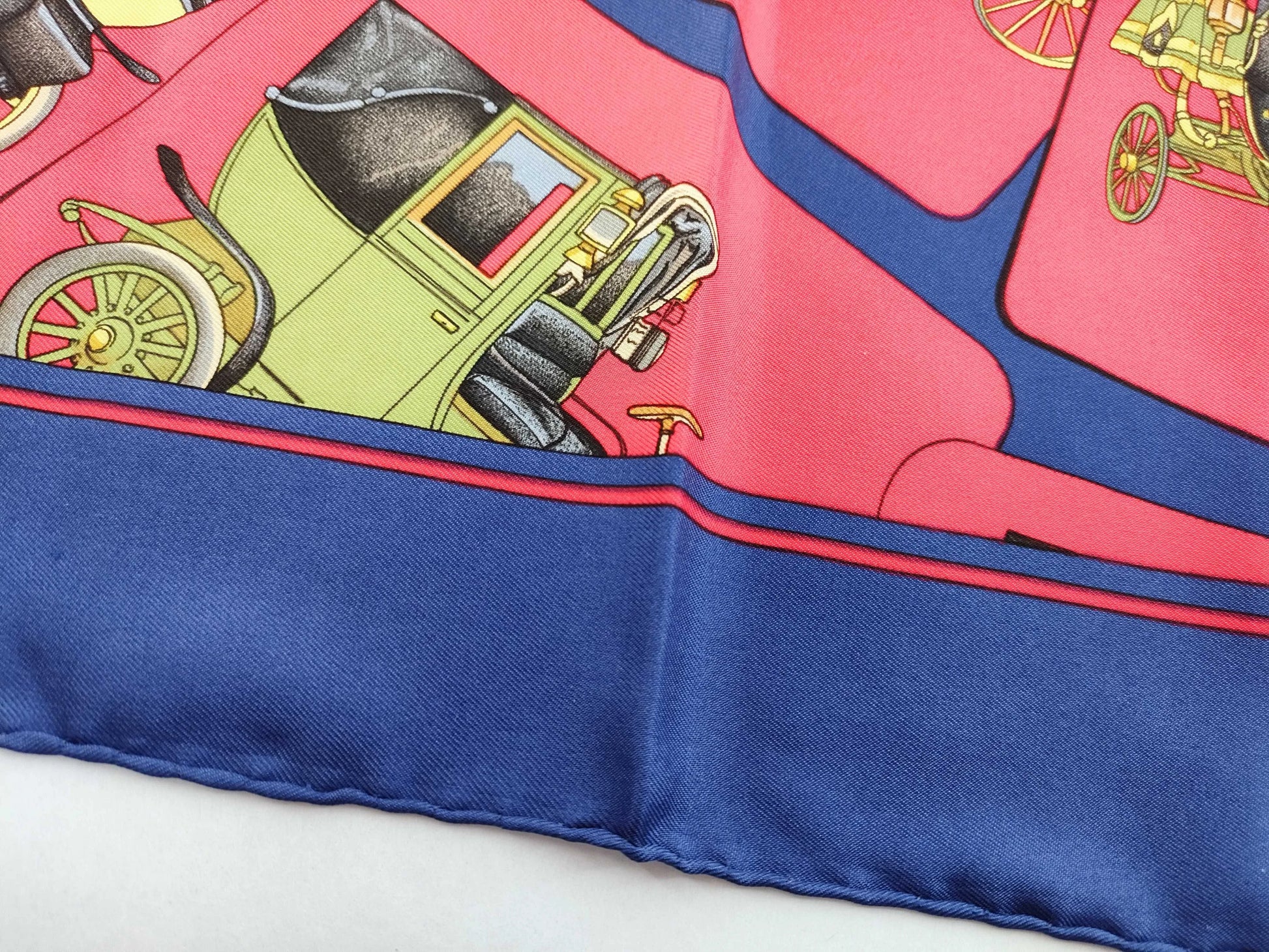 Hermes Carré 90 Silk multicolor, Multicolour, Silk, Scarf