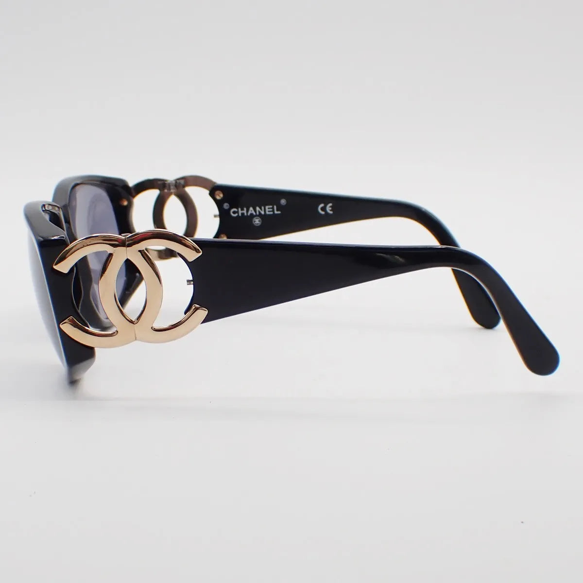 Chanel Logo CC Plastic, Black, Plastic, Sunglasses