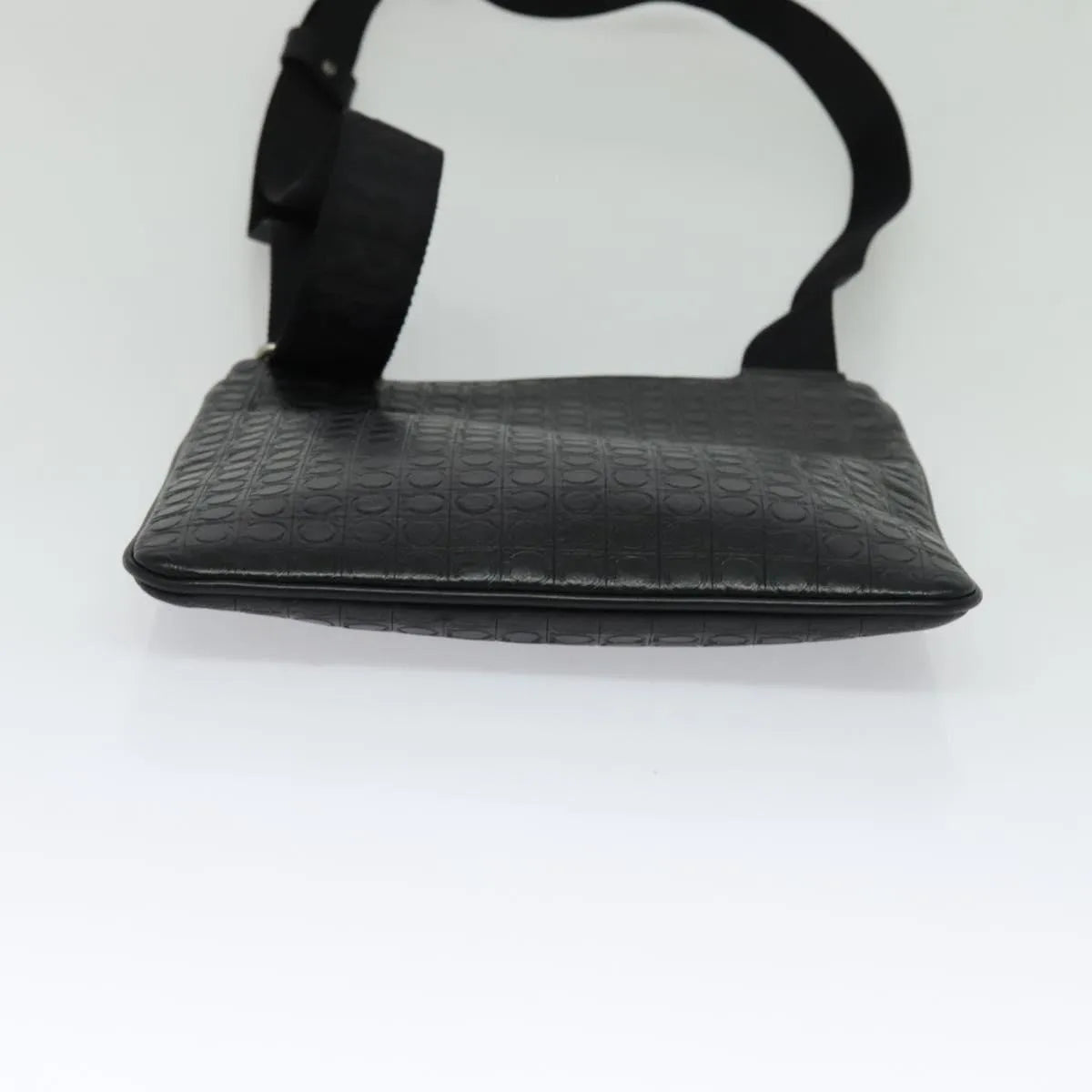 Salvatore Ferragamo Vintage Leather, Black, Leather, Shoulder Bag