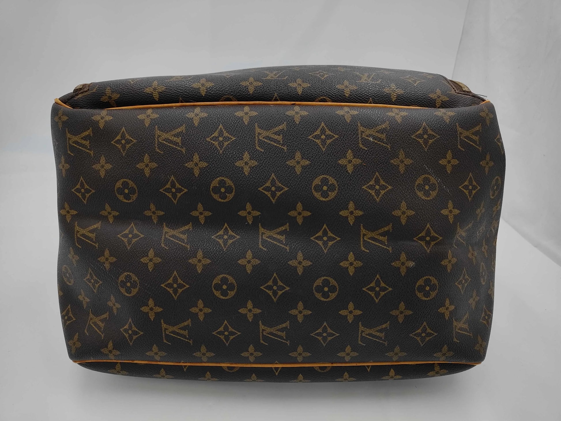 Louis Vuitton Evasion Monogram Canvas, Brown, Canvas, Travel Bag