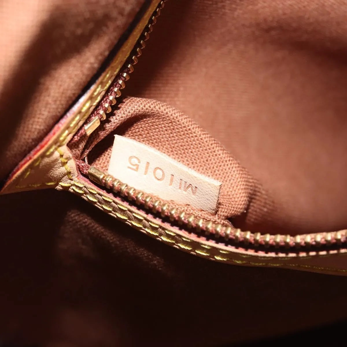 Louis Vuitton Batignolles Monogram Canvas, Brown, Canvas, Shoulder Bag