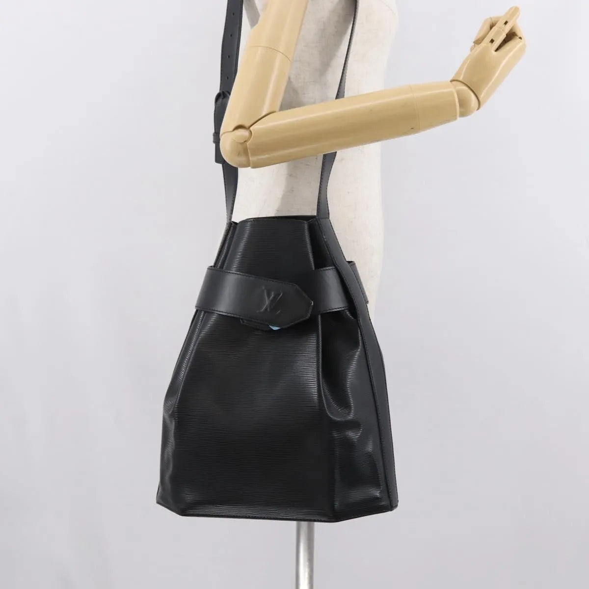 Louis Vuitton Vintage Sac d'Epaule Epi Leather, Black, Leather, Shoulder Bag