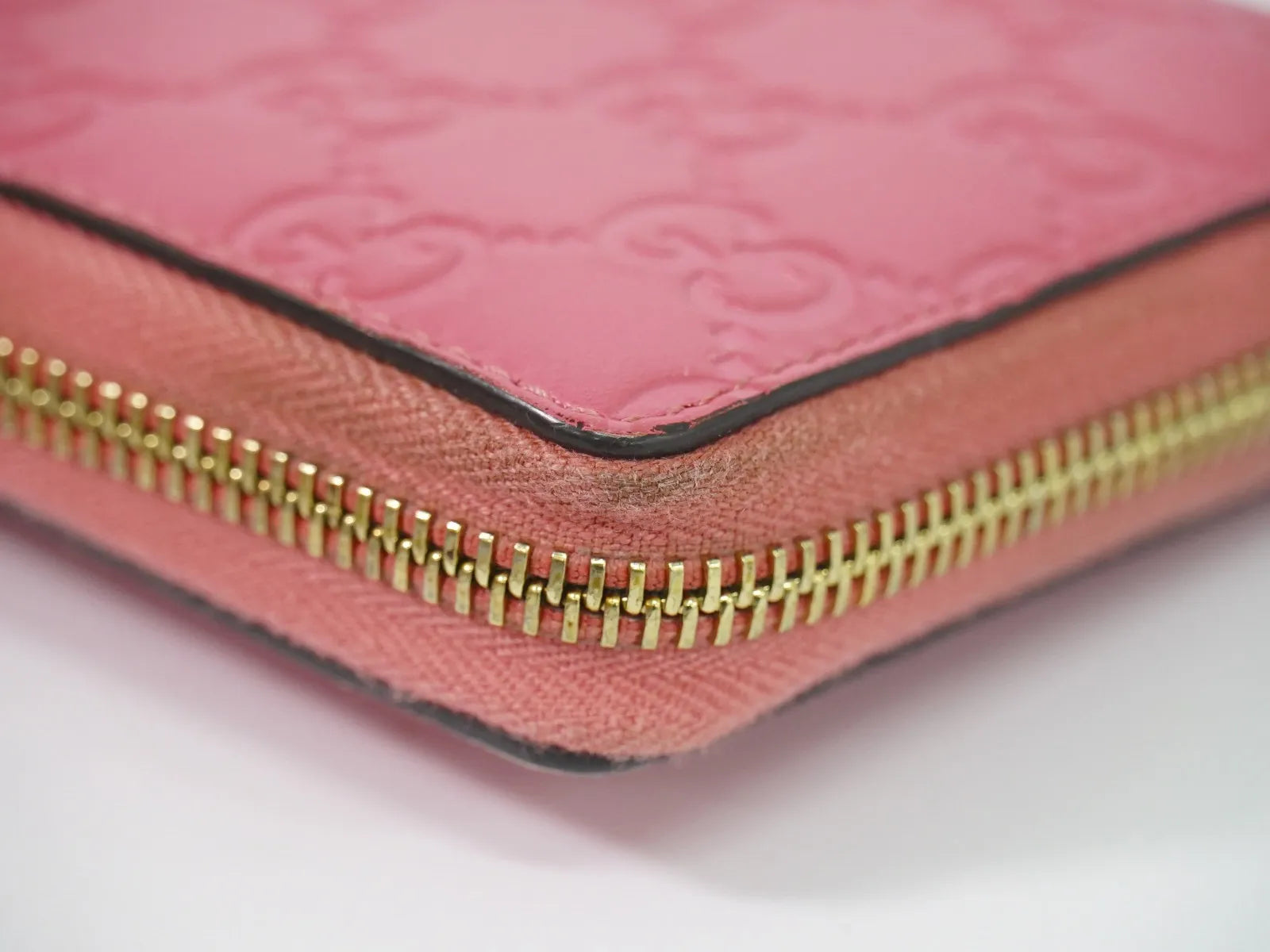 Gucci Zip Around Wallet (Outlet) Microguccissima Leather, Pink, Leather, Wallet