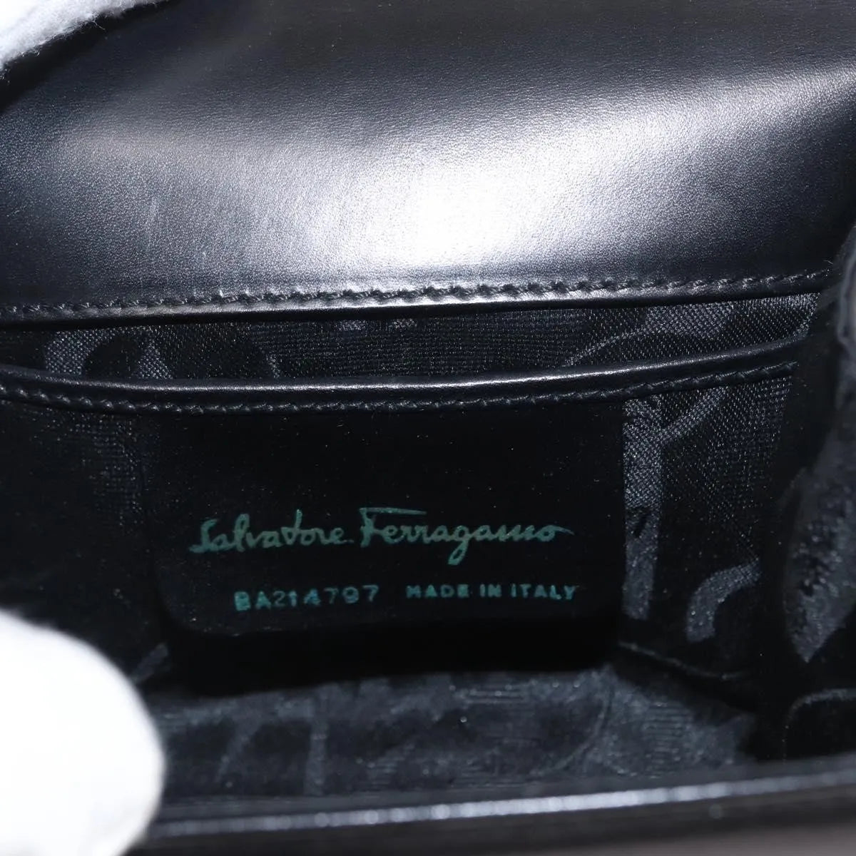 Salvatore Ferragamo Gancini Flap Leather, Black, Leather, Shoulder Bag