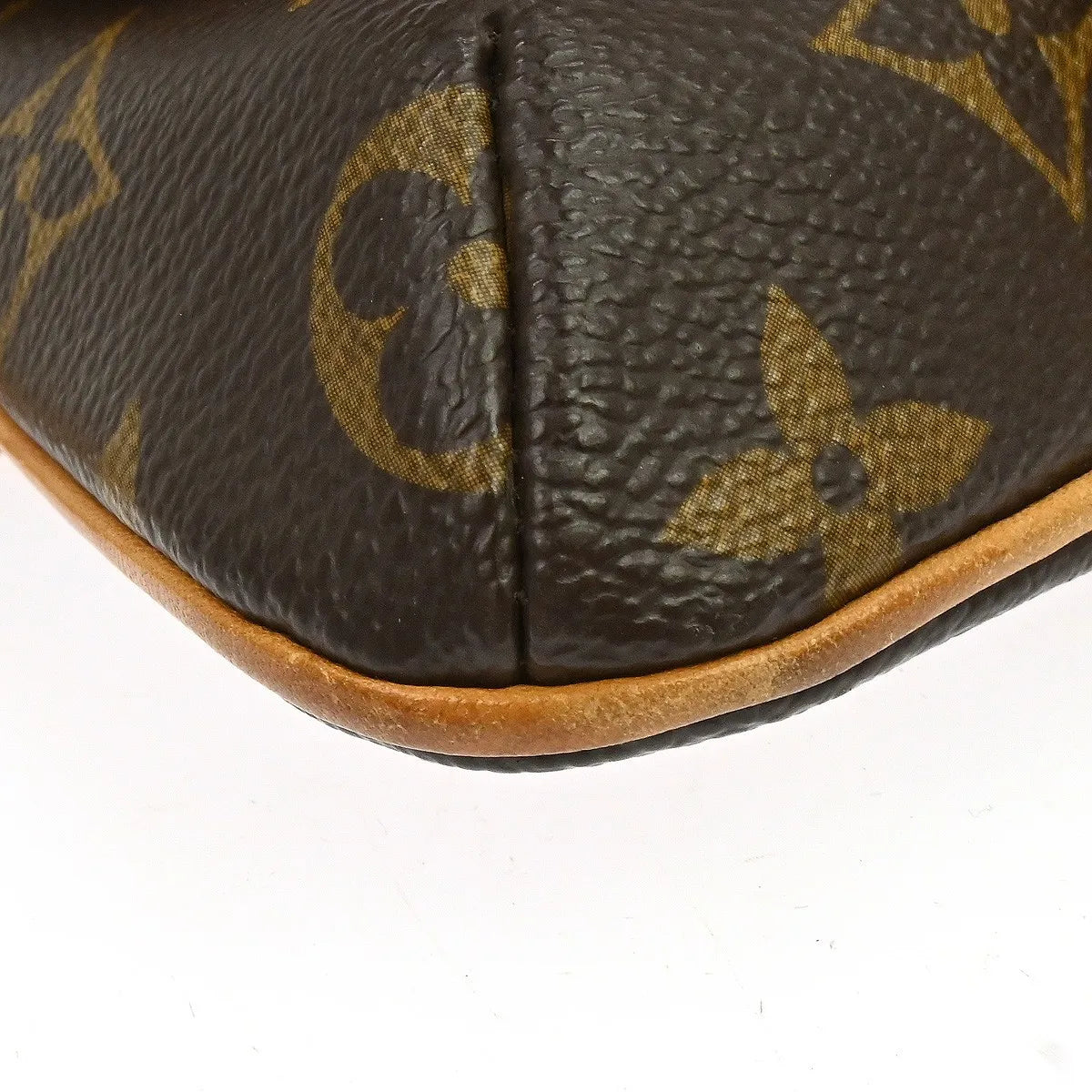 Louis Vuitton Marelle Waist Monogram Canvas, Brown, Canvas, Clutch