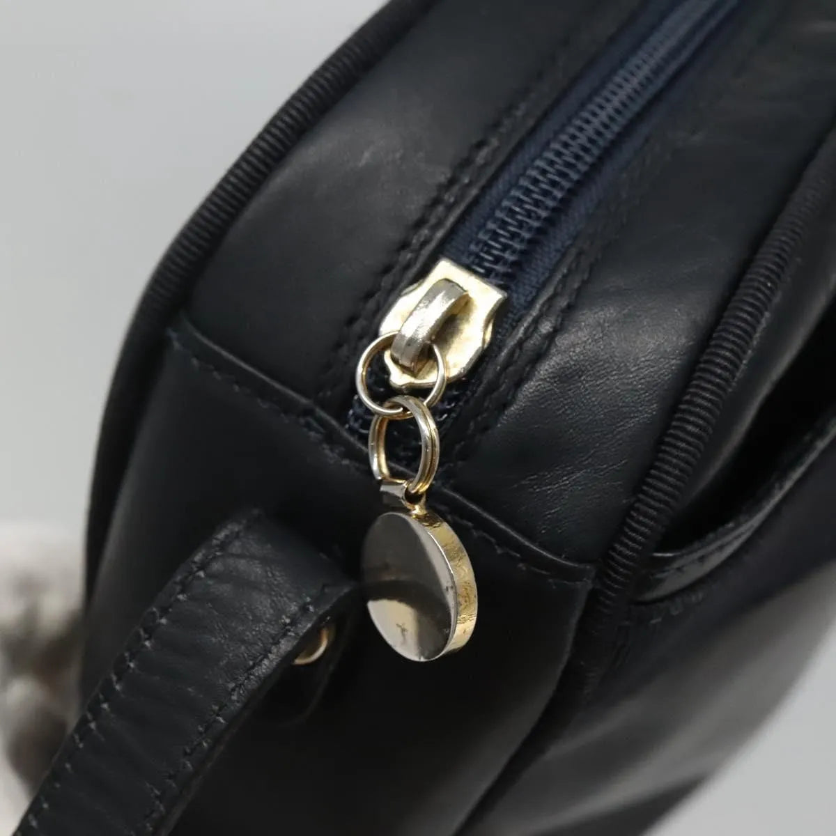 Salvatore Ferragamo Vara Bow camera Leather, Navy, Leather, Shoulder Bag