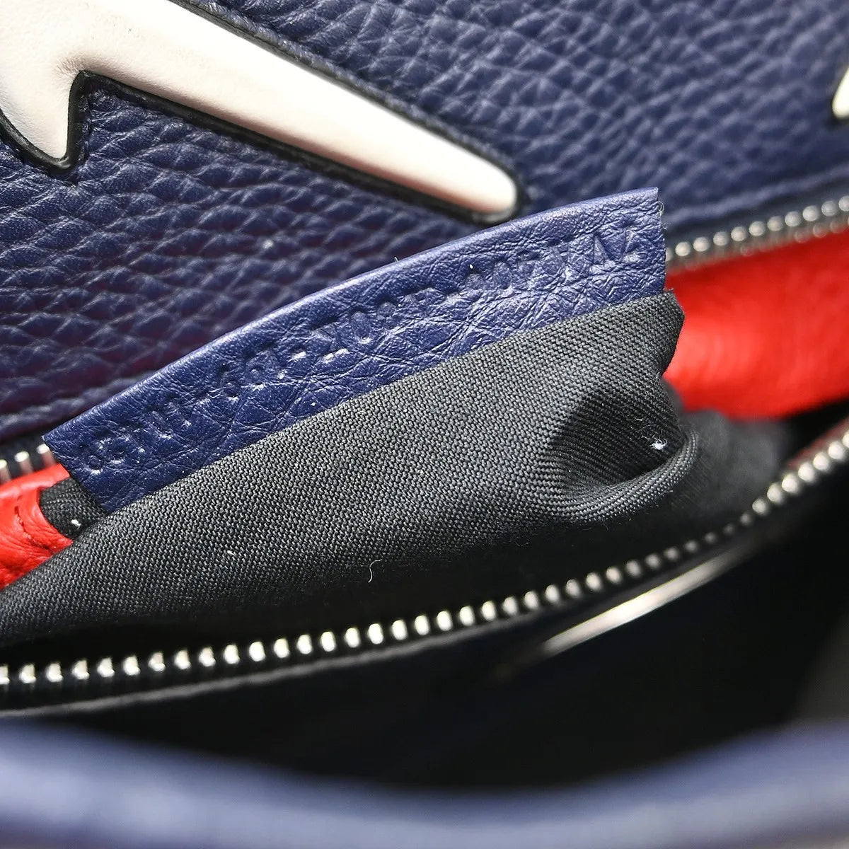 Fendi Selleria Peekaboo Fit Leather, Navy, Leather, Handbag