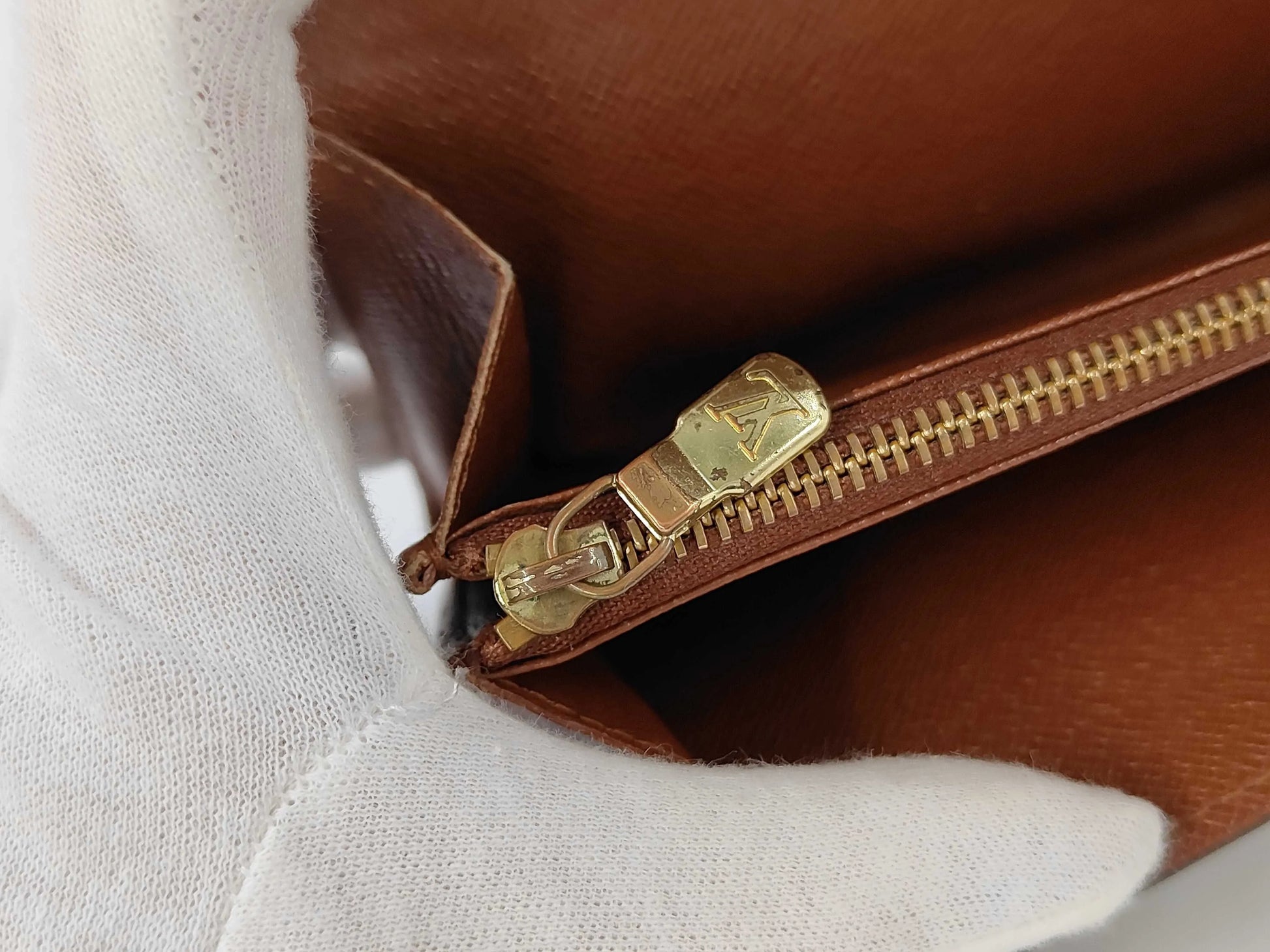 Louis Vuitton Vintage Sarah Monogram Canvas, Multicolour, Canvas, Wallet