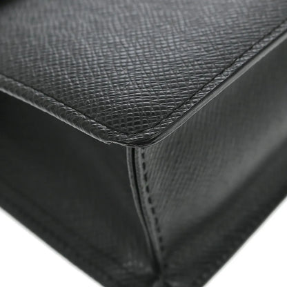 Louis Vuitton Selenga Pochette Taiga Leather, Black, Leather, Clutch