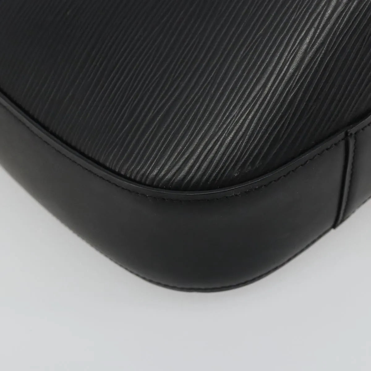Louis Vuitton Reverie Epi Leather, Black, Leather, Shoulder Bag