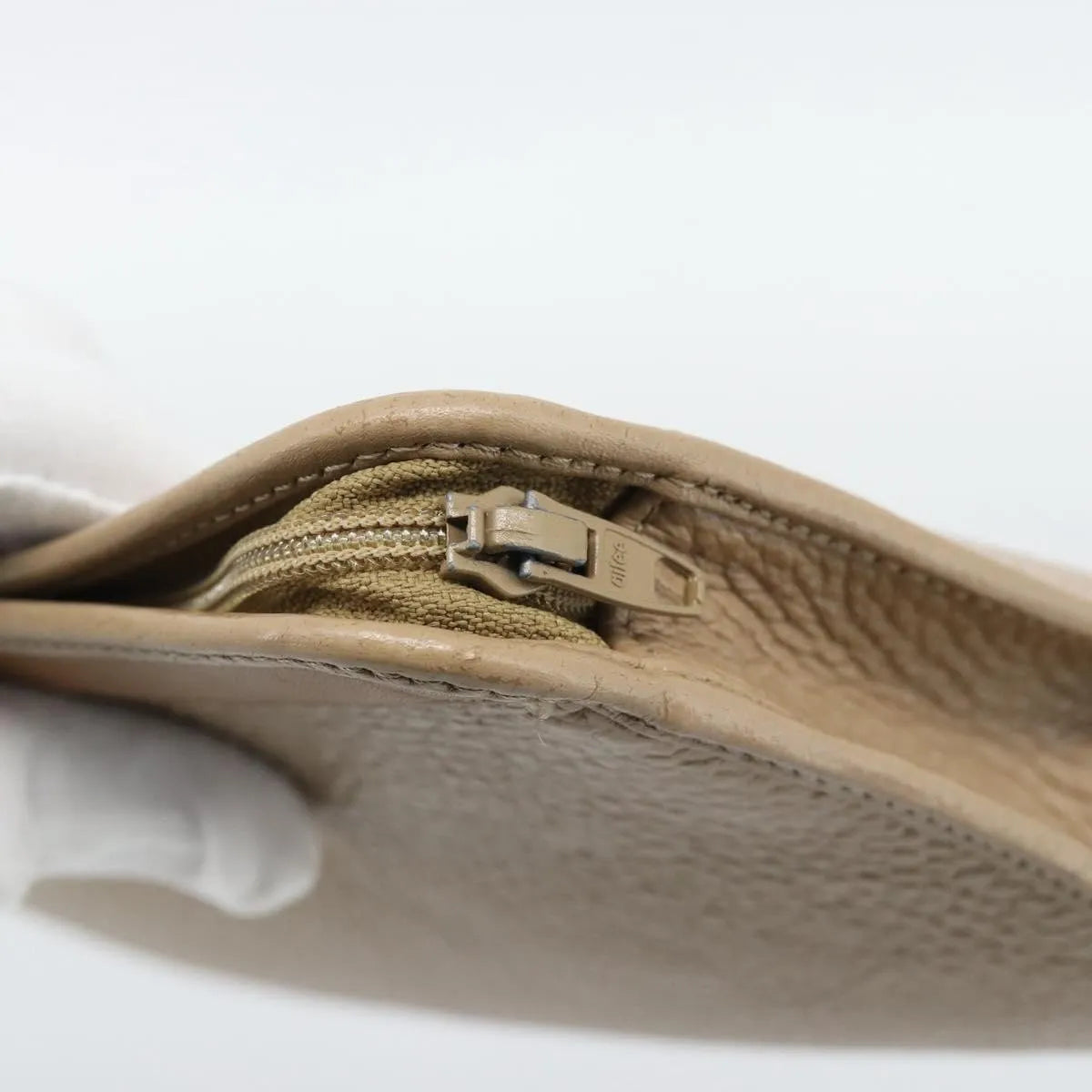 Christian Dior Vintage Zip Pochette Leather, Beige, Leather, Clutch