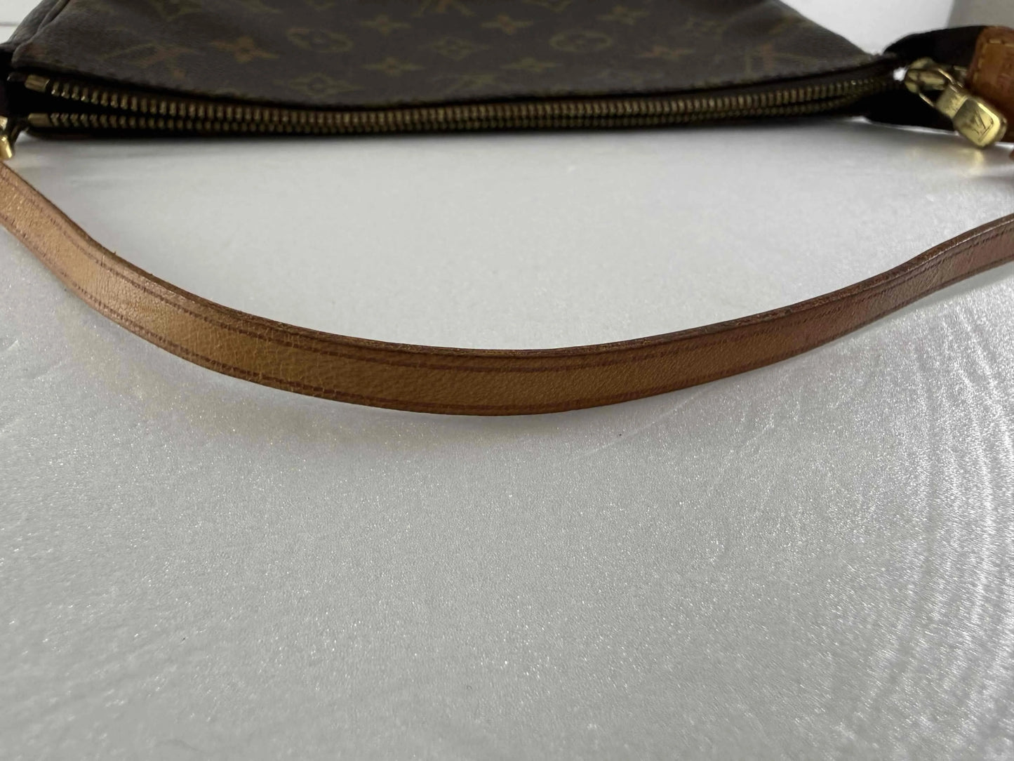 Louis Vuitton Louis Vuitton Monogramme Pochette Monogramme Canvas, Brown, Canvas, Clutch