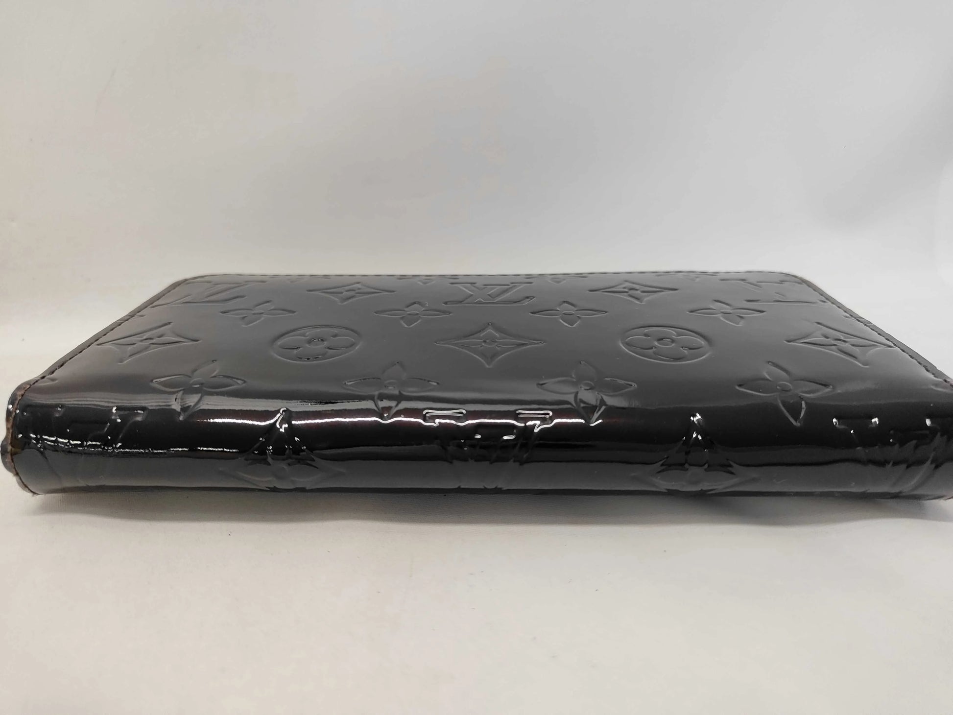 Louis Vuitton Zippy Organizer Patent leather, Black, Leather, Wallet