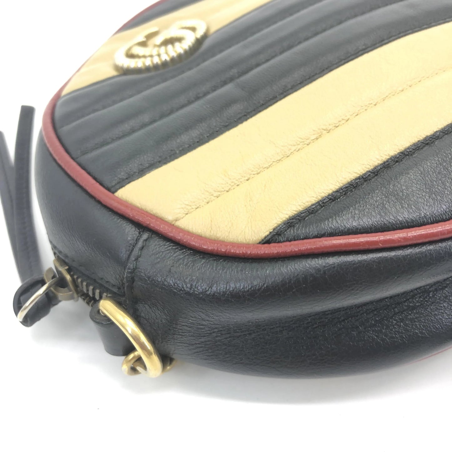 Gucci GG Marmont Round Diagonal Quilted Leather, Black, Leather, Shoulder Bag
