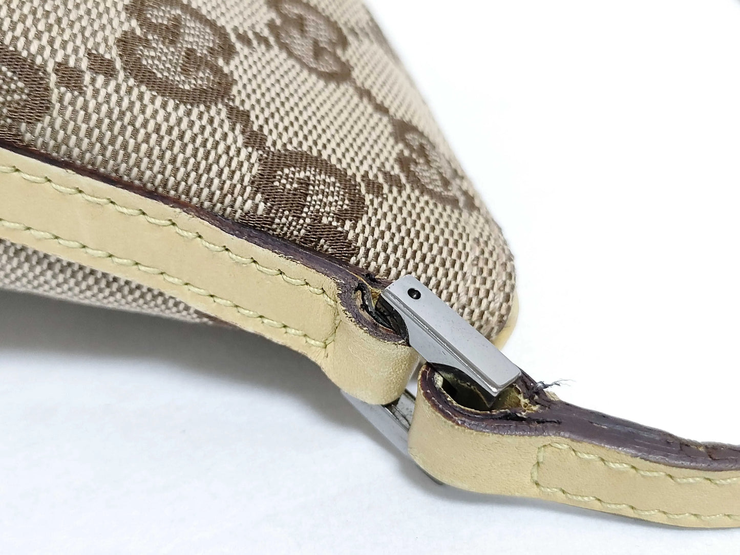 Gucci Vintage Boat Pochette GG Canvas, Beige, Canvas, Clutch